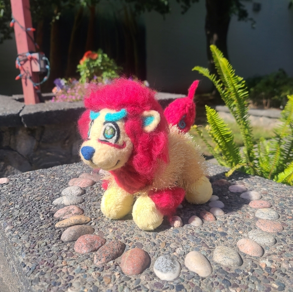 Old thrifted lion plush, turned into a komainu - Picture 1 of 2